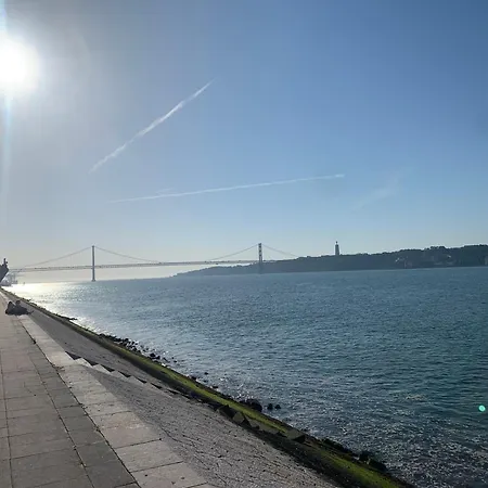 Jakata * Lissabon